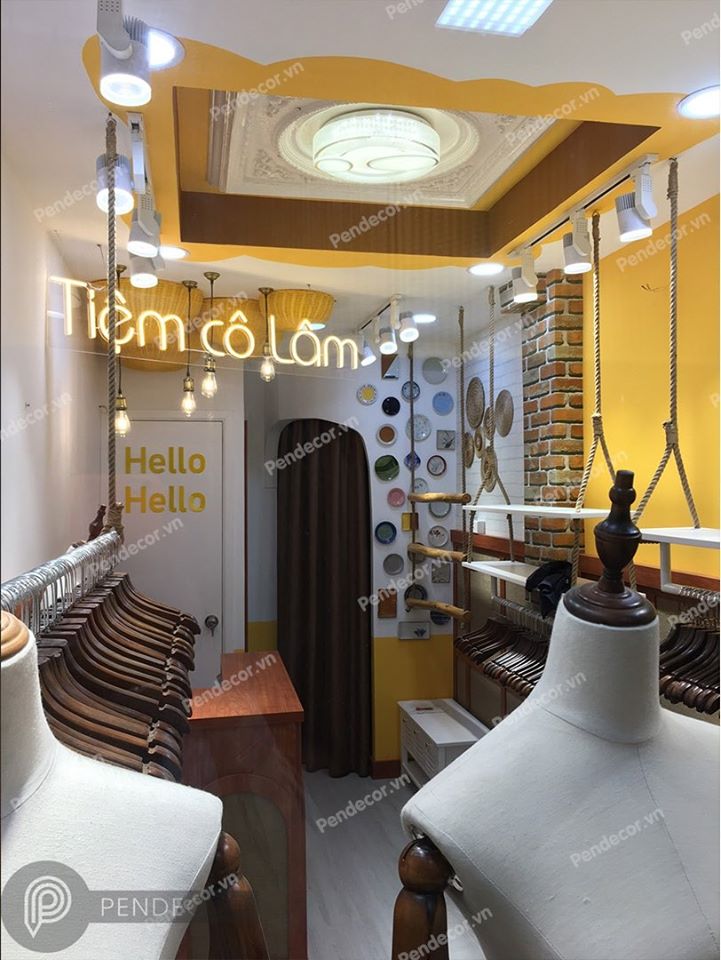 Đèn neon sign rất đa dạng về màu sắc nhưng không nên lắp đặt quá nhiều