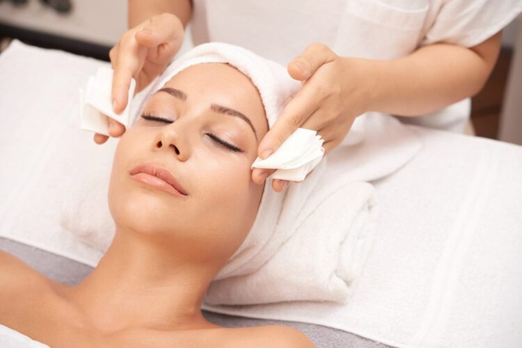 Chăm sóc làn da tại spa là nhu cầu thiết yếu của chị em phụ nữ