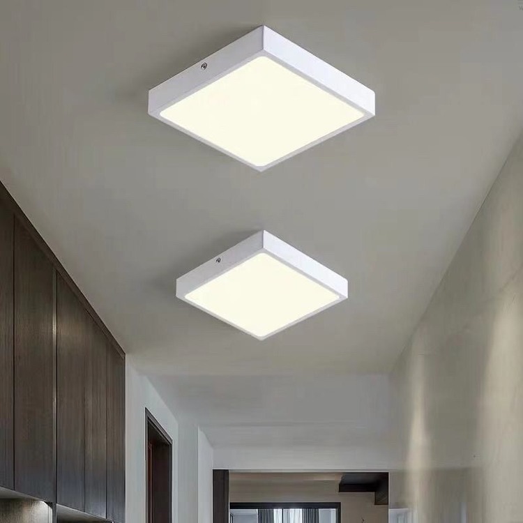 Mẫu đèn led ốp trần nổi cho quán cafe