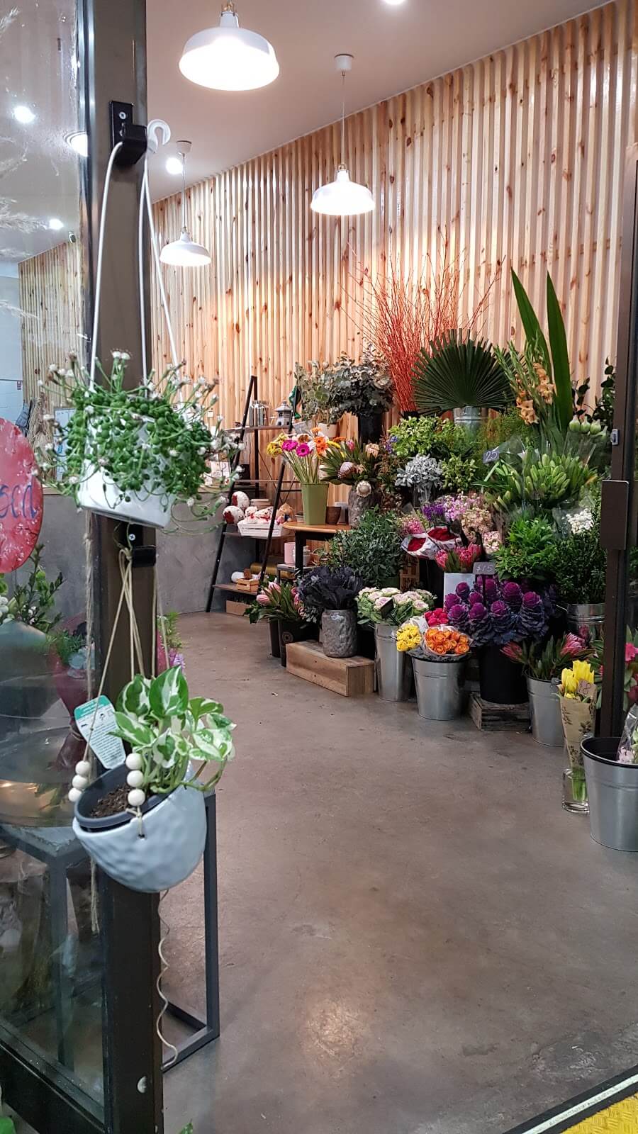 Những mẫu thiết kế shop hoa tươi nhỏ đẹp, ấn tượng