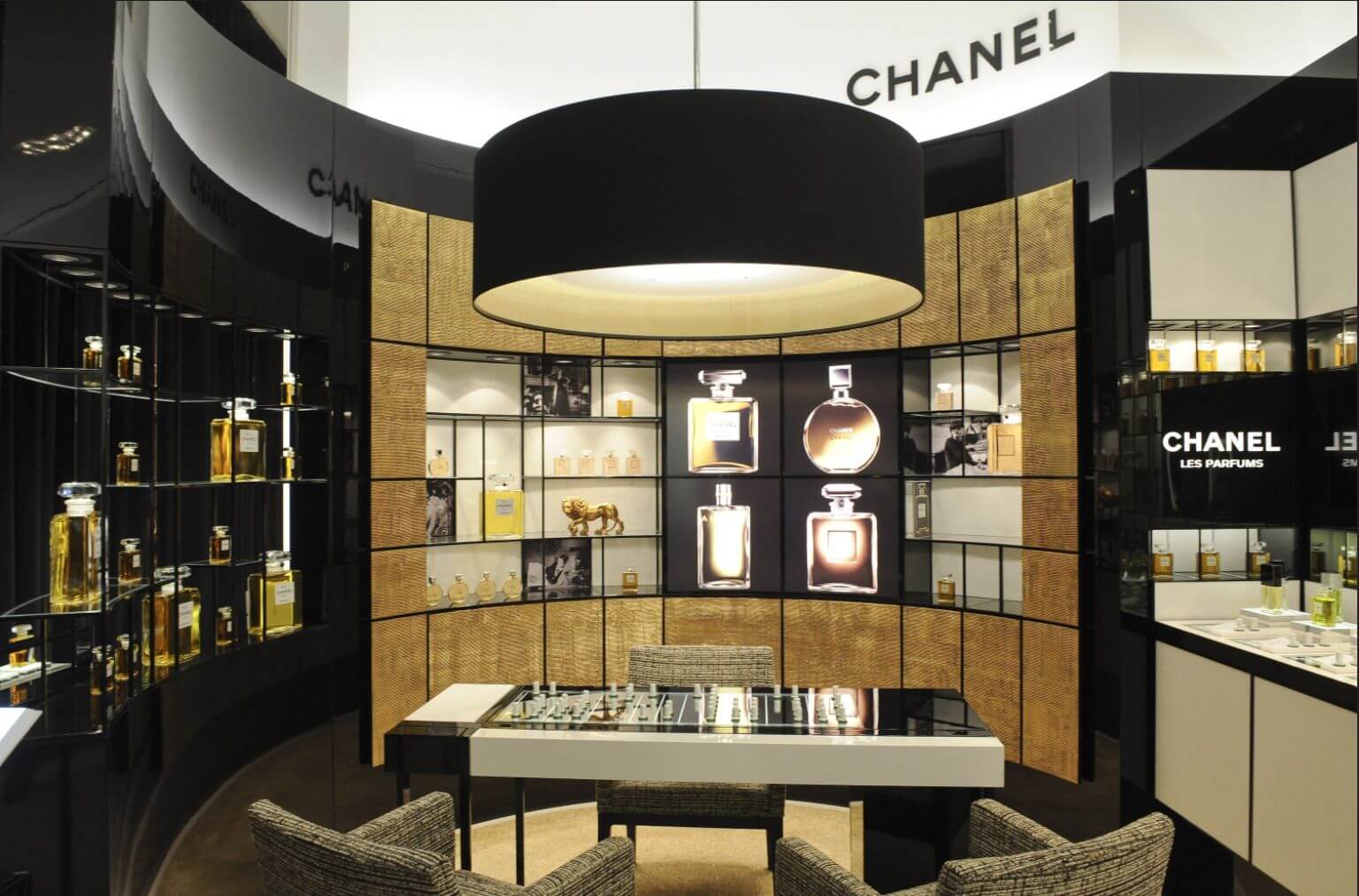 mẫu thiết kế shop nước hoa đẹp - Pendecor