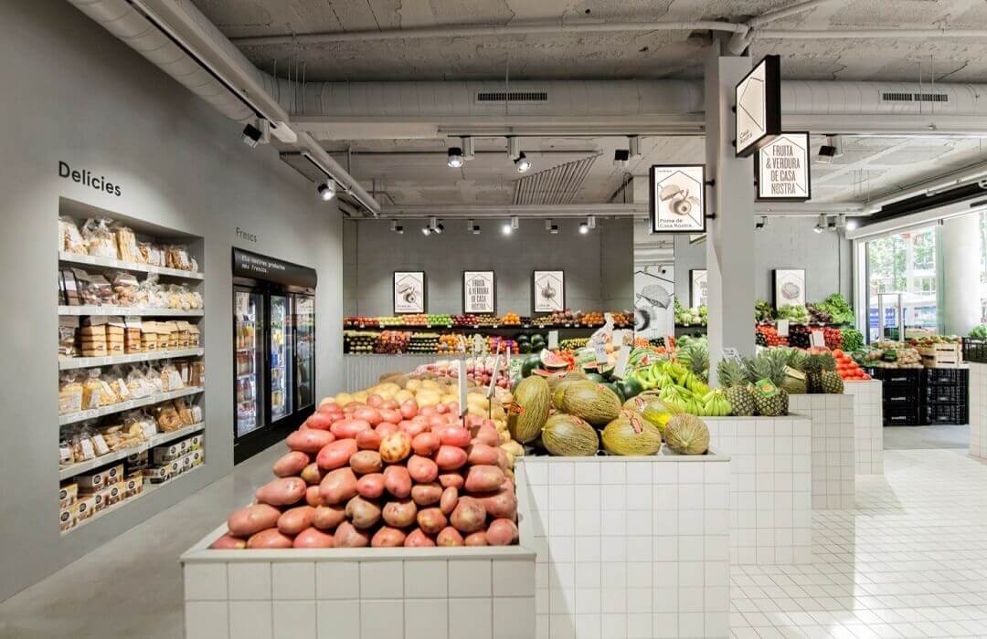 Diện tích tiệm tạp hóa rộng hơn nhờ không gian mở