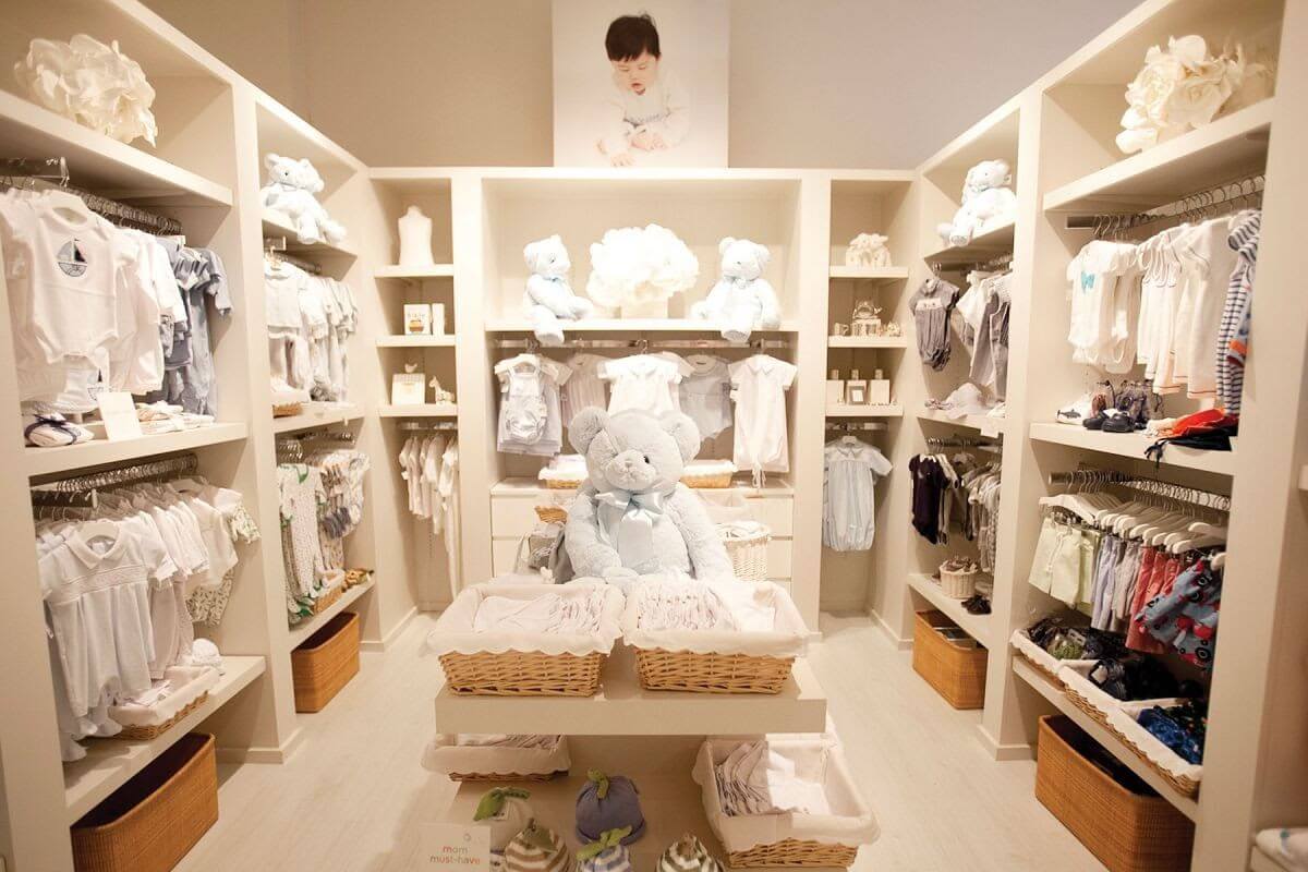 19+ mẫu trang trí shop quần áo trẻ em diện tích nhỏ siêu đẹp dành cho bạn