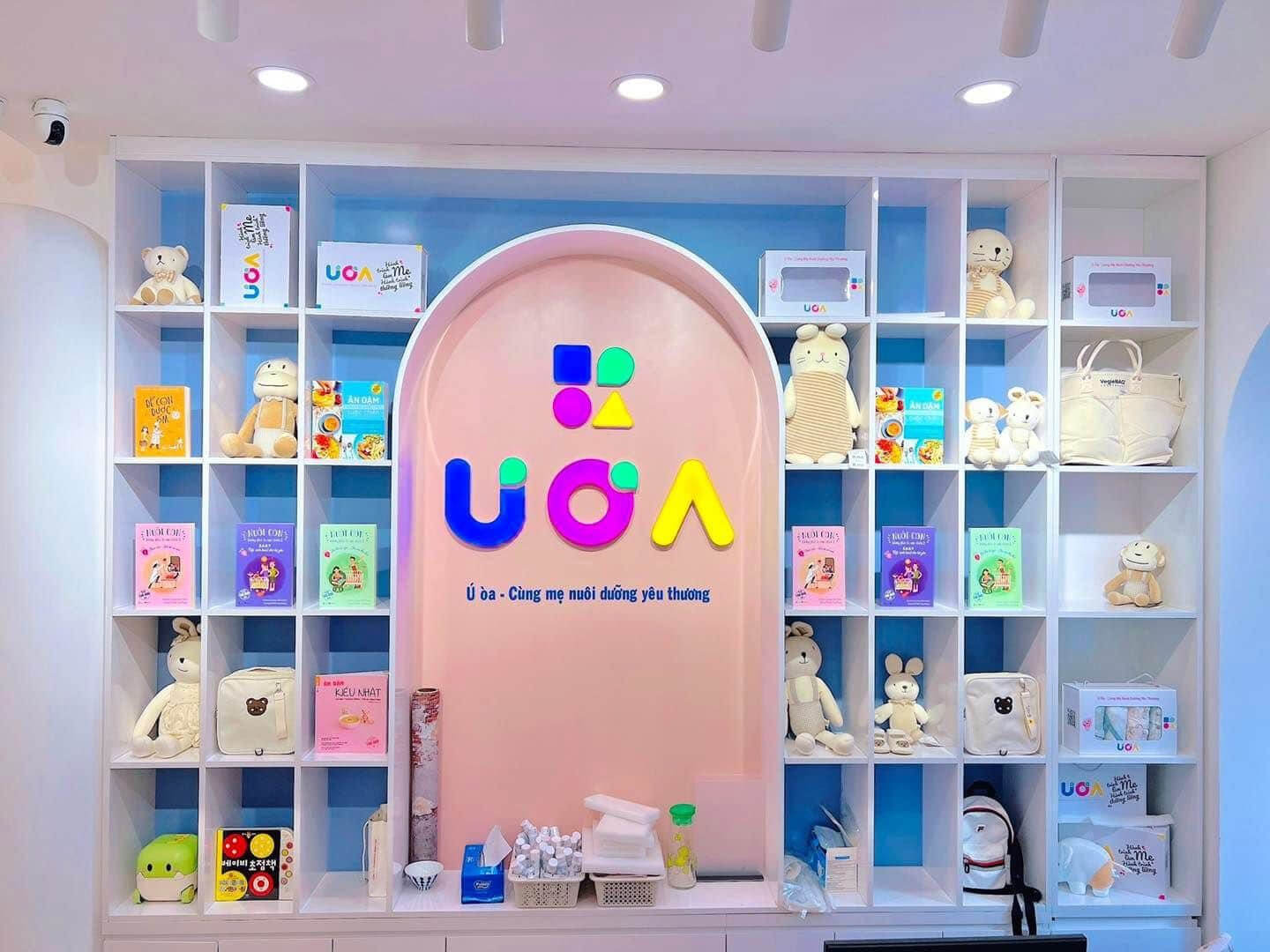 thiết kế shop mẹ và bé nhỏ Pendecor