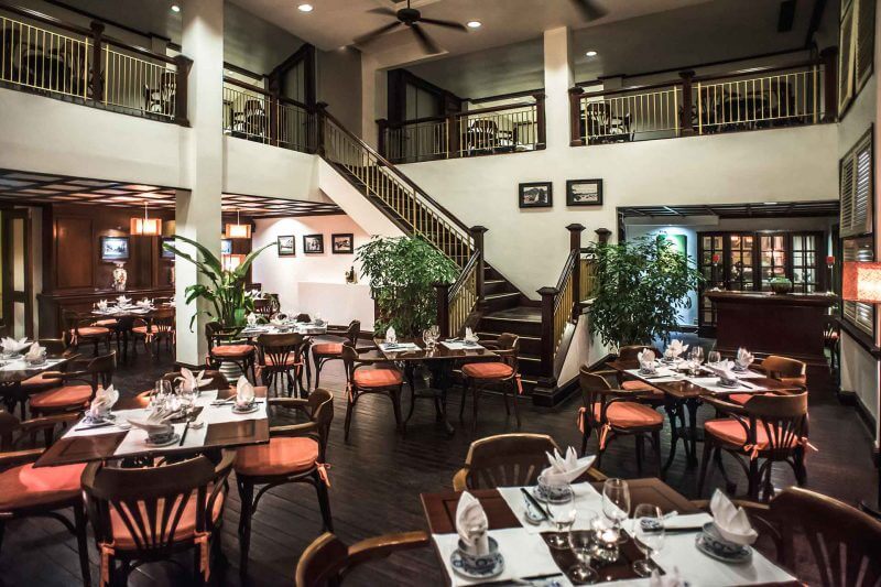 thiết kế nhà hàng 2 tầng Pendecor