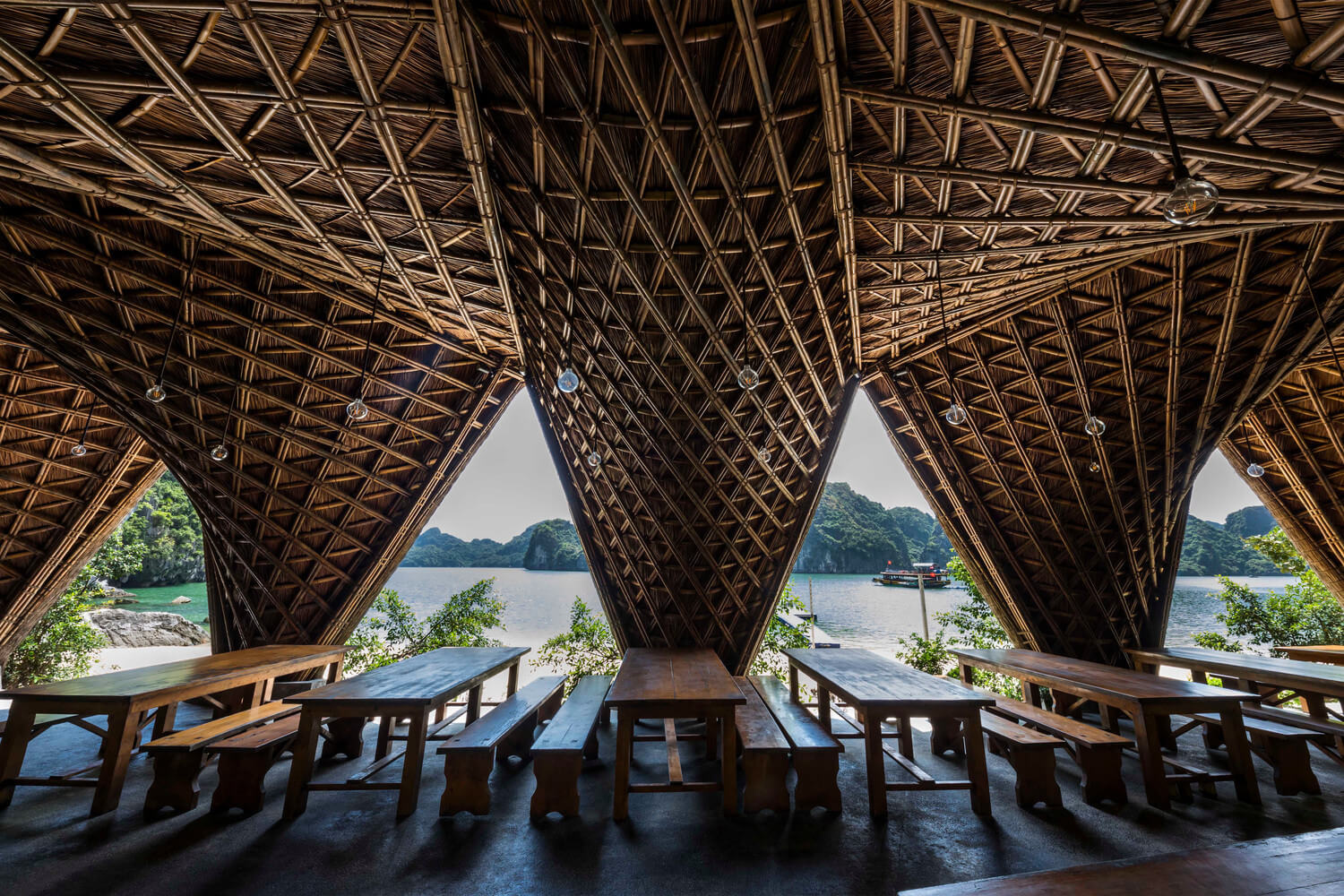 thiết kế quán bằng tre Pendecor