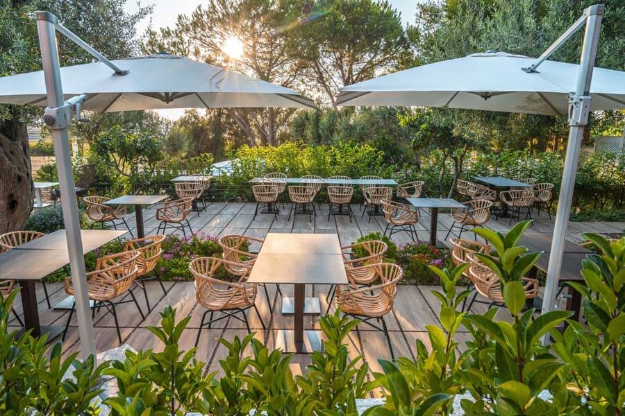 thiết kế quán nhậu ngoài trời Pendecor