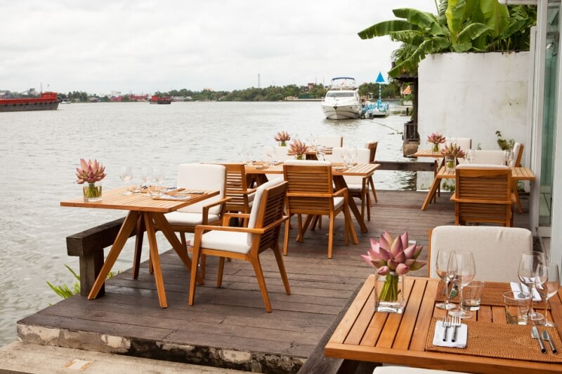 thiết kế nội thất nhà hàng Pendecor