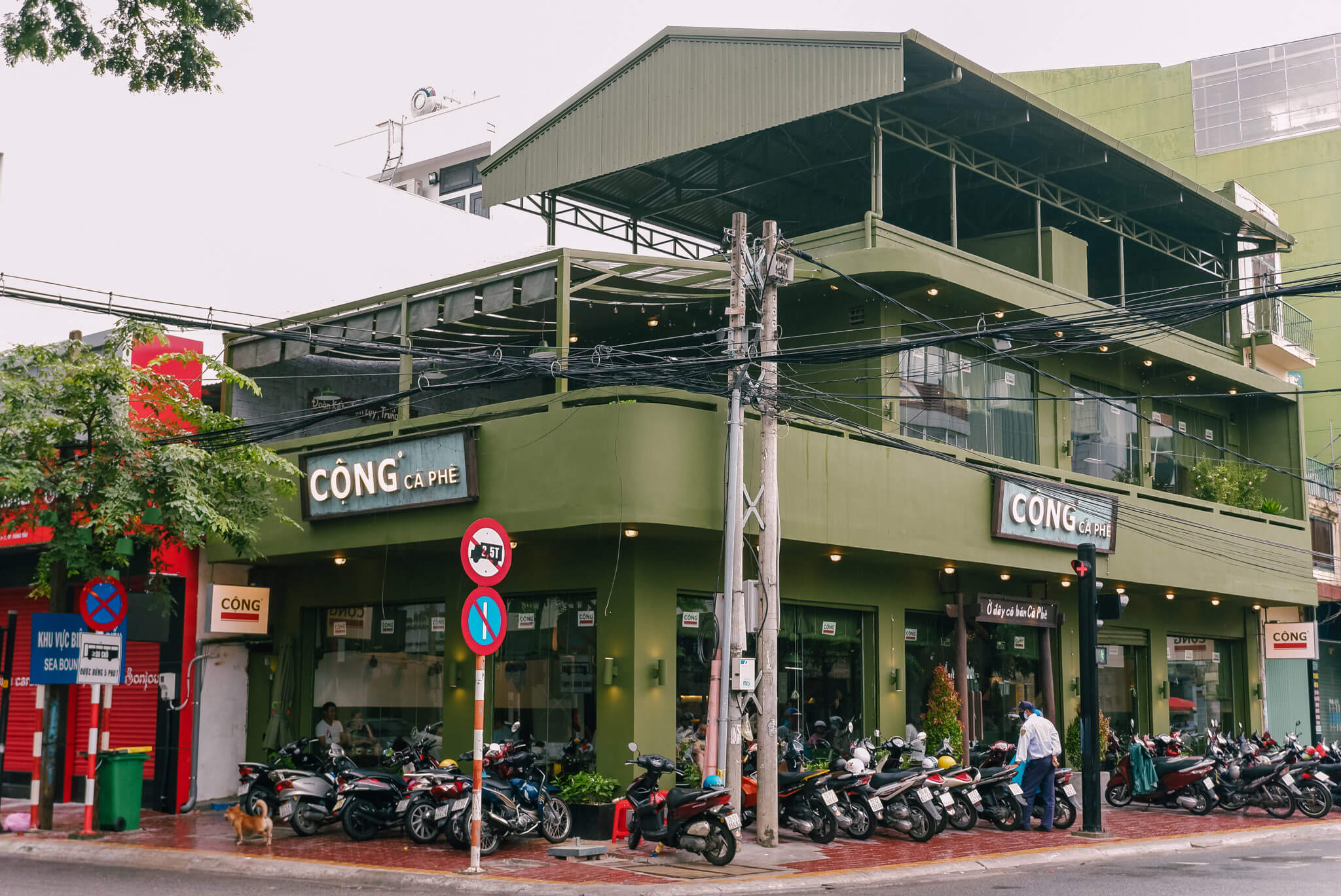 thi công chuỗi cửa hàng
