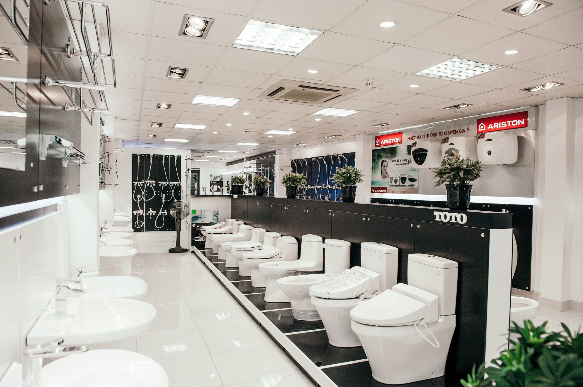 Thiết kế showroom thiết bị vệ sinh Pendecor