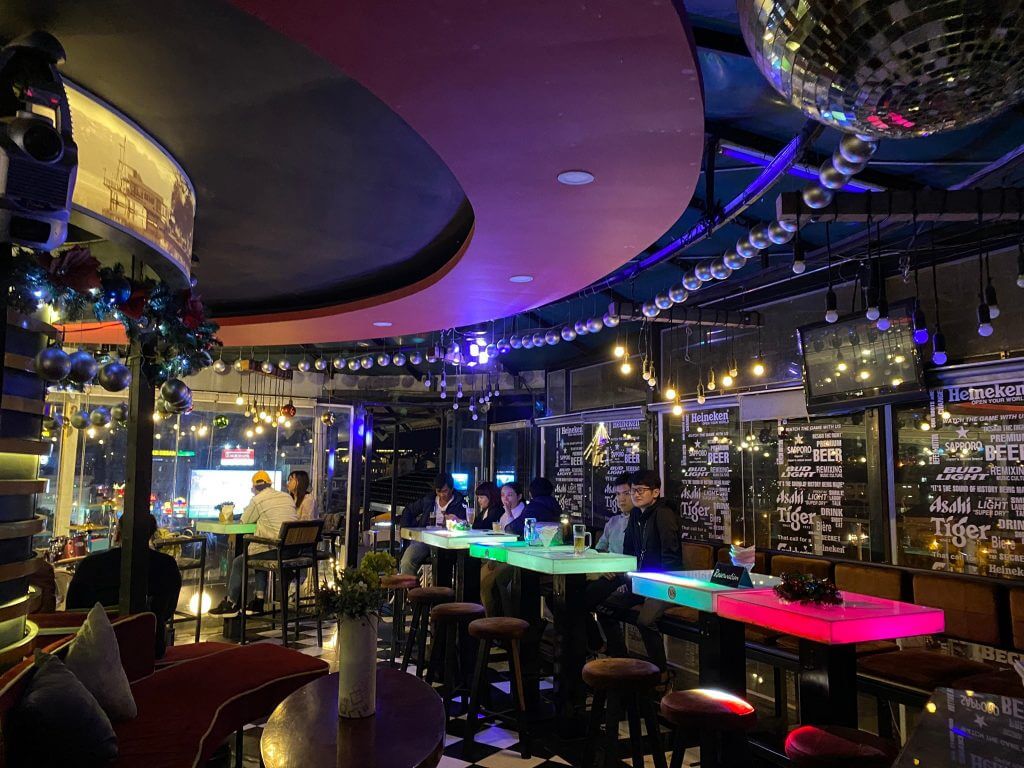 thiết kế quán cafe đẹp Pendecor