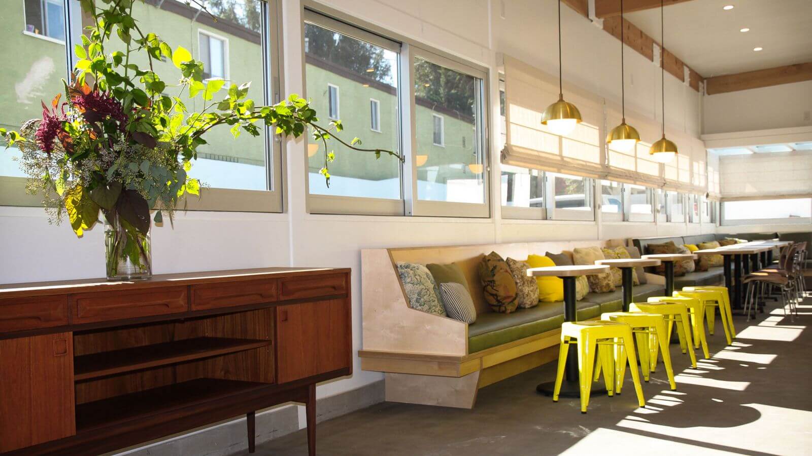 nội thất quán cafe Pendecor