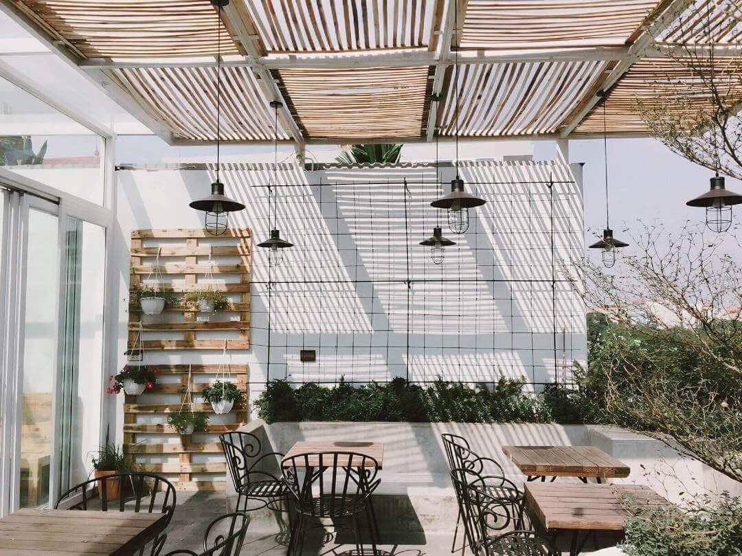 thiết kế quán trà sữa ngoài trời Pendecor