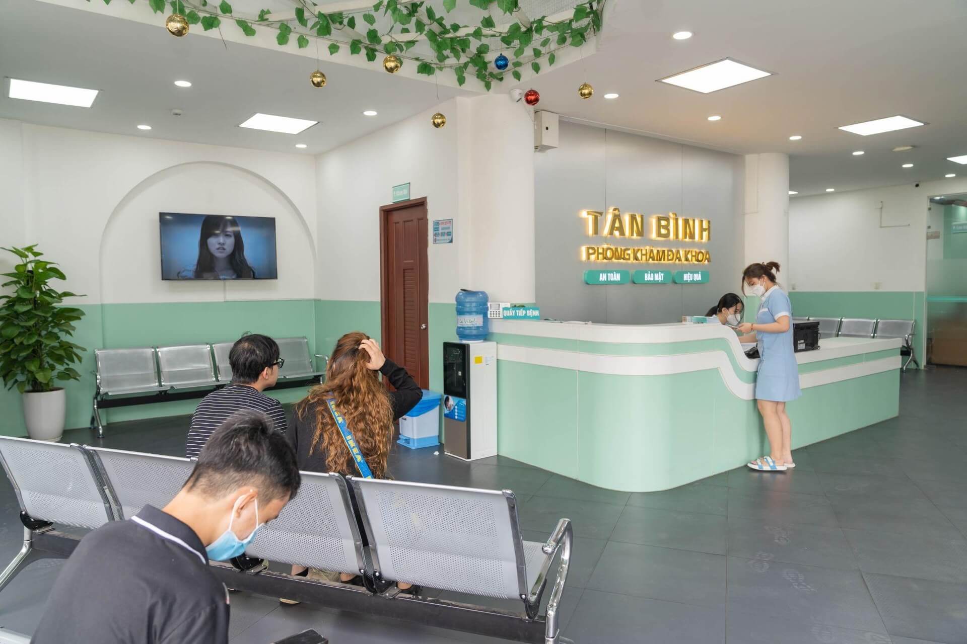 mẫu thiết kế phòng khám đa khoa Pendecor