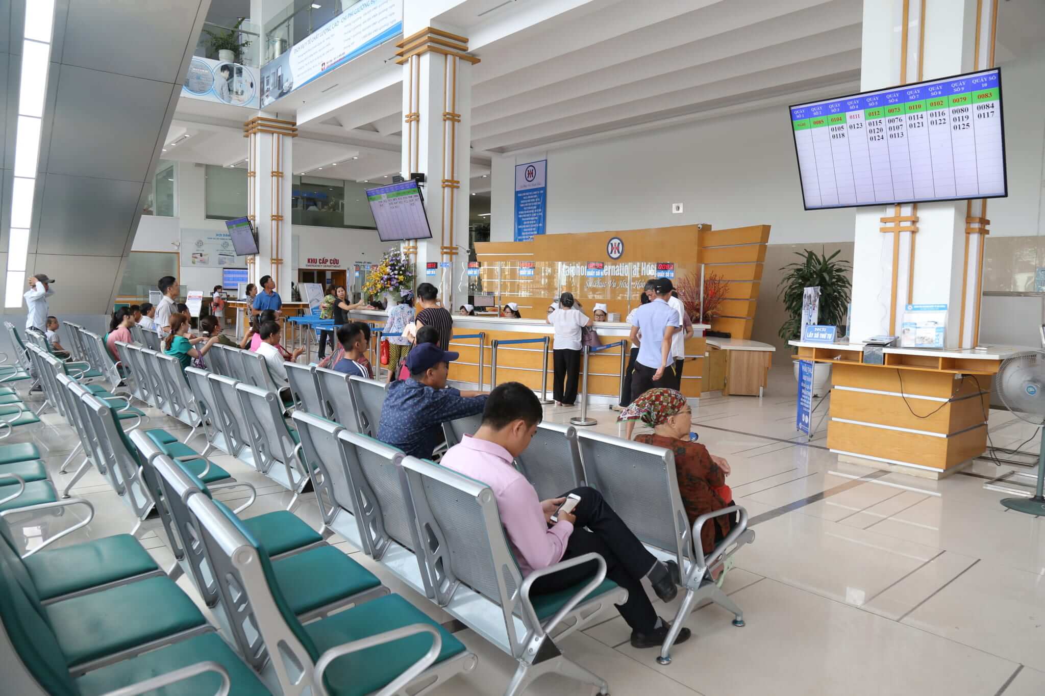 thiết kế phòng khám đa khoa đẹp Pendecor