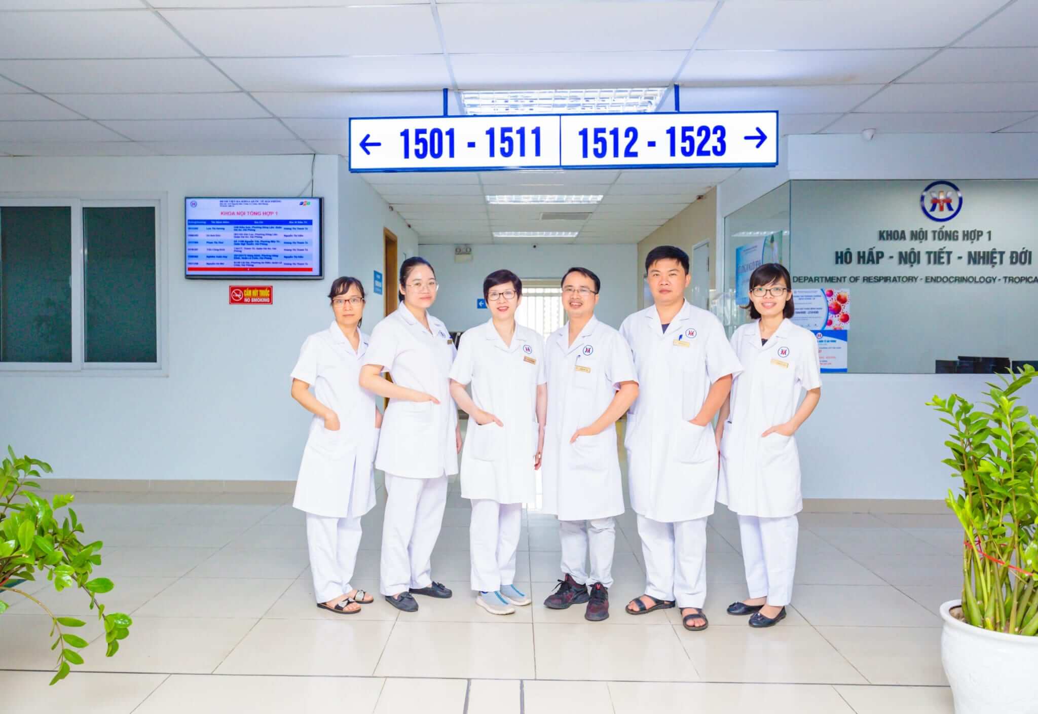 mẫu phòng khám đẹp