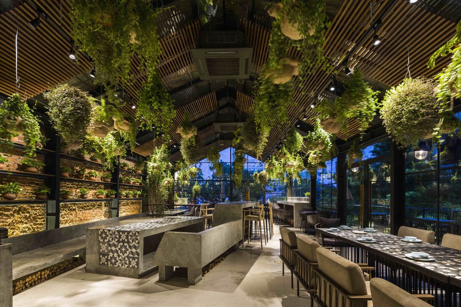 thiết kế decor cửa hàng Pendecor